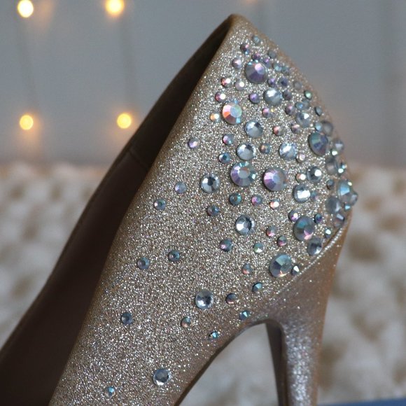 Gold Prom Pageant Homecoming Heels | 077 - Picture 11 of 12
